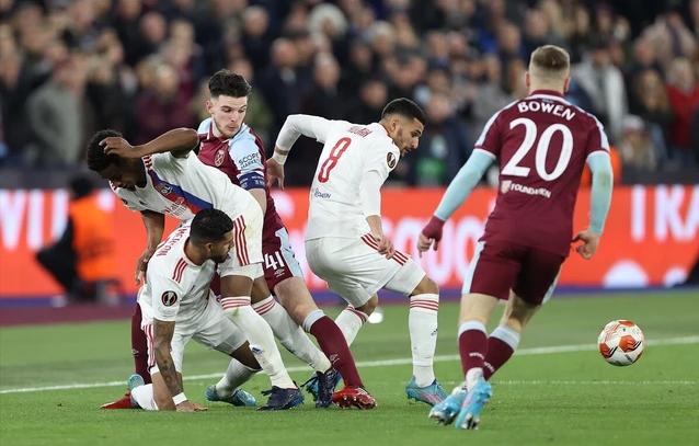 开云体育在线-里昂遭遇对手逆转，遗憾战平收场的简单介绍