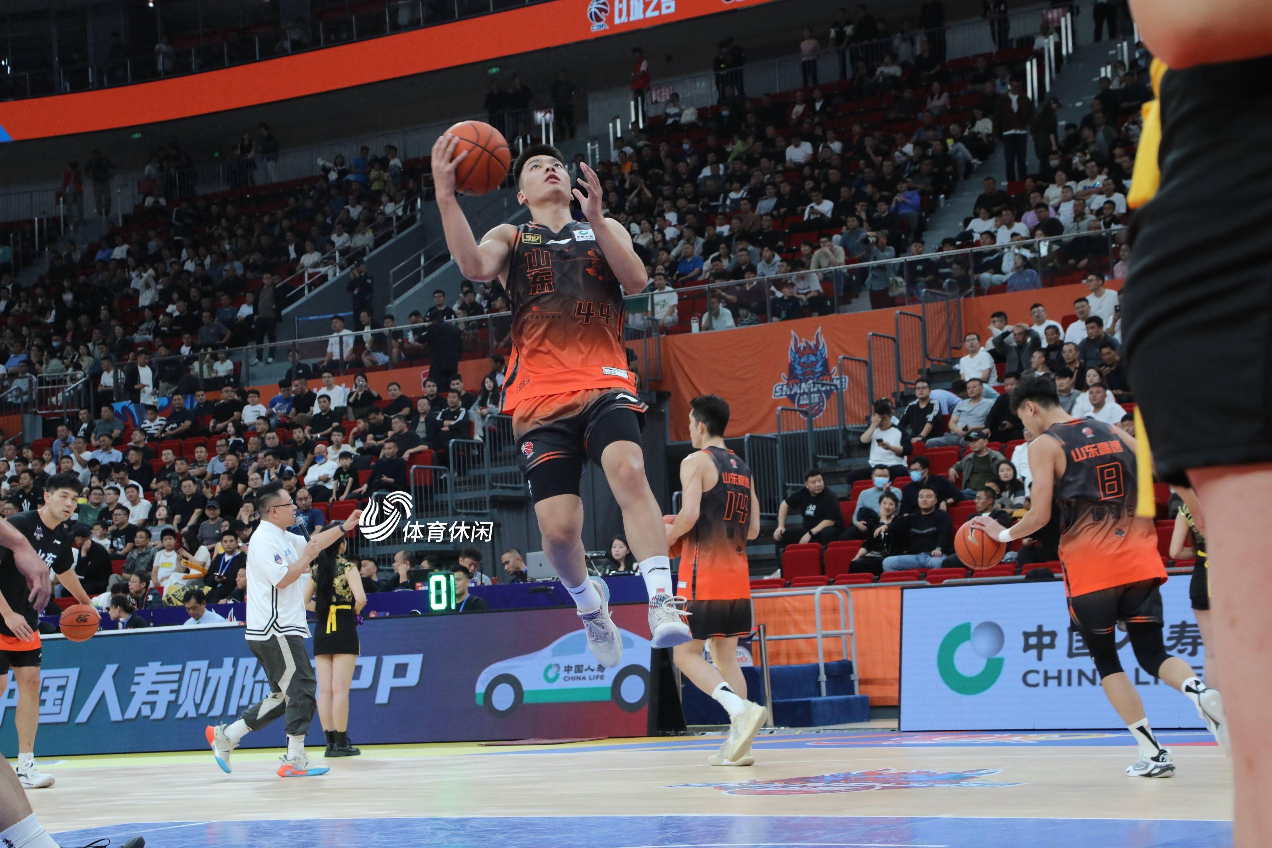 关于山东男篮积极备战，迅速反弹取得胜利的信息