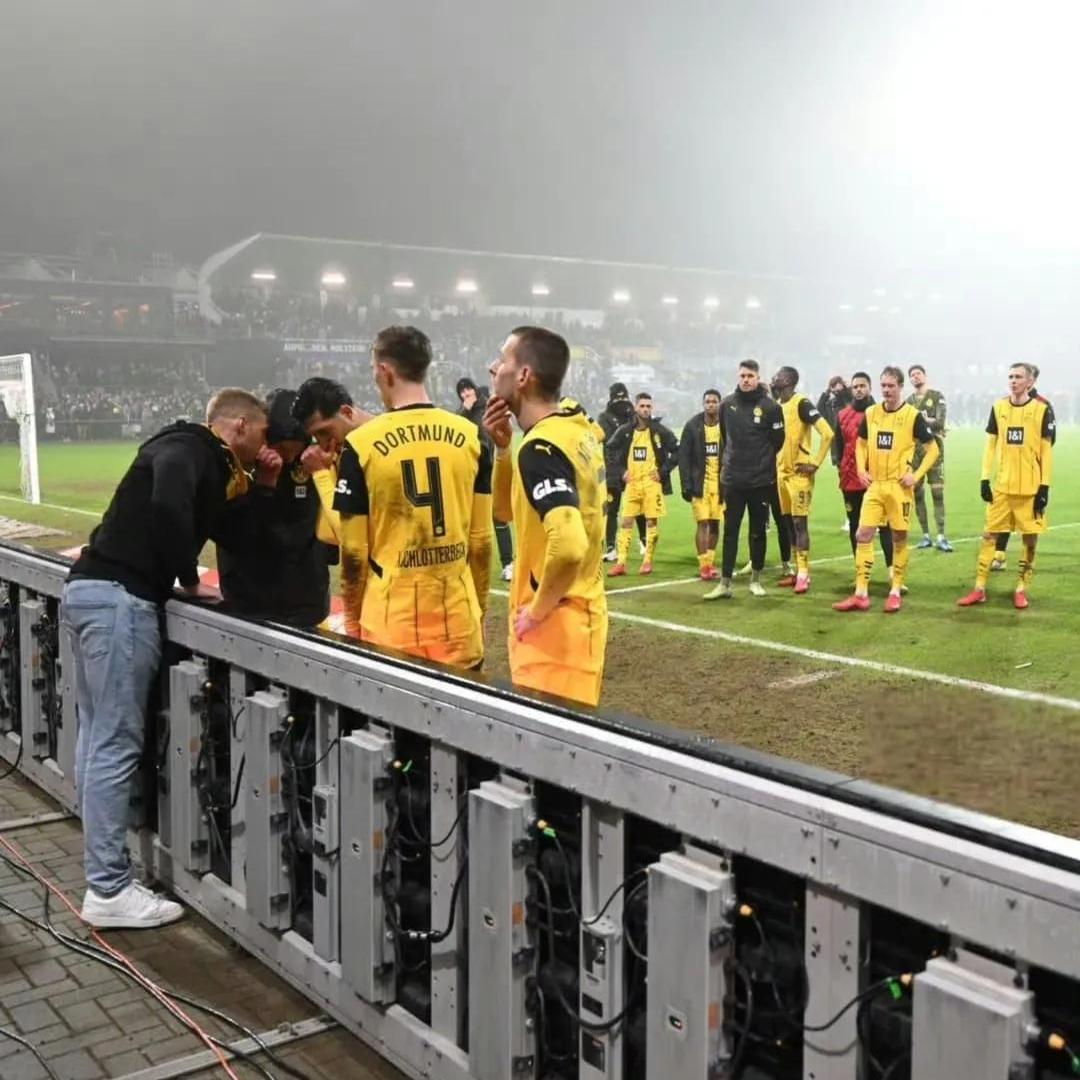 多特蒙德防守线面临挑战，教练组寻求解决方案的简单介绍