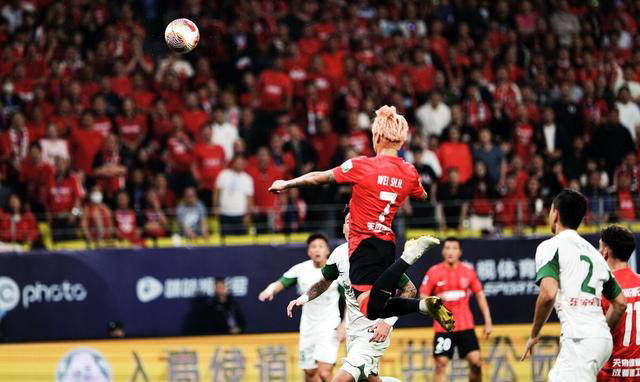 开云体育app-包含重庆斯威客场-击败天津泰达，豪取三分的词条