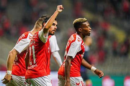 开云体育登录入口-包含莱加内斯主场不敌强敌，积分垫底的词条