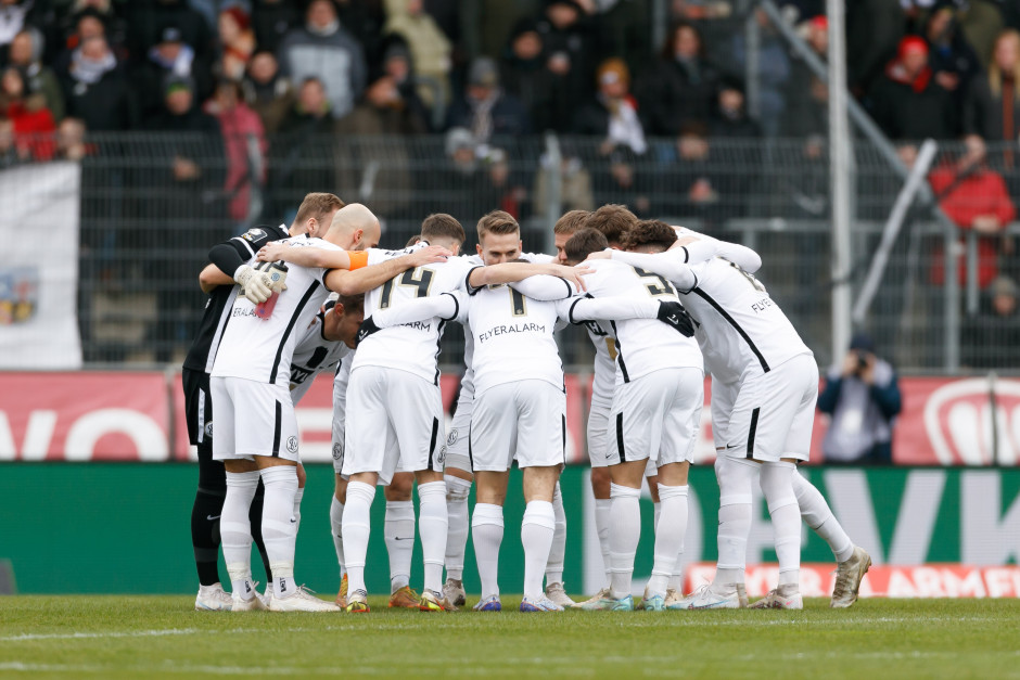 开云体育官网入口-关于汉堡球员庆祝生日球队士气高涨的信息