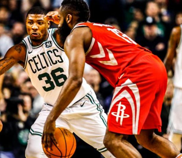 关于比分胶着，关键时刻决胜负的信息