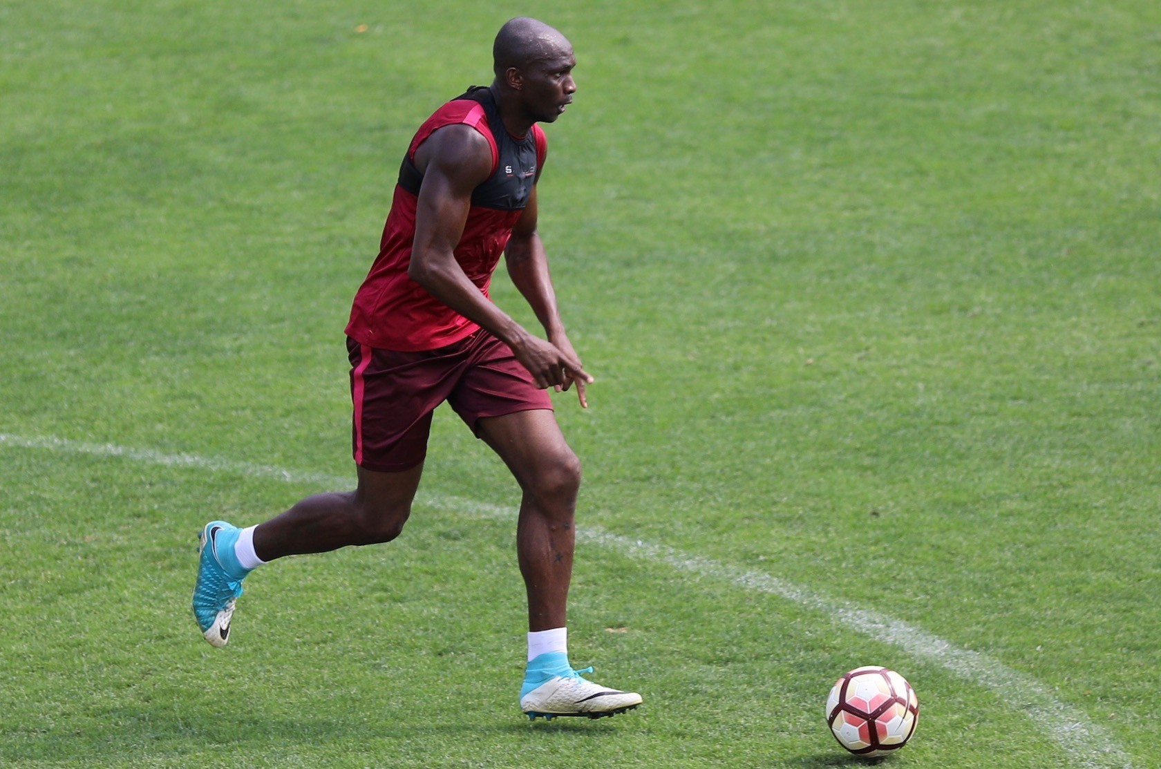 山东鲁能与河北华夏幸福举行激烈对抗的简单介绍