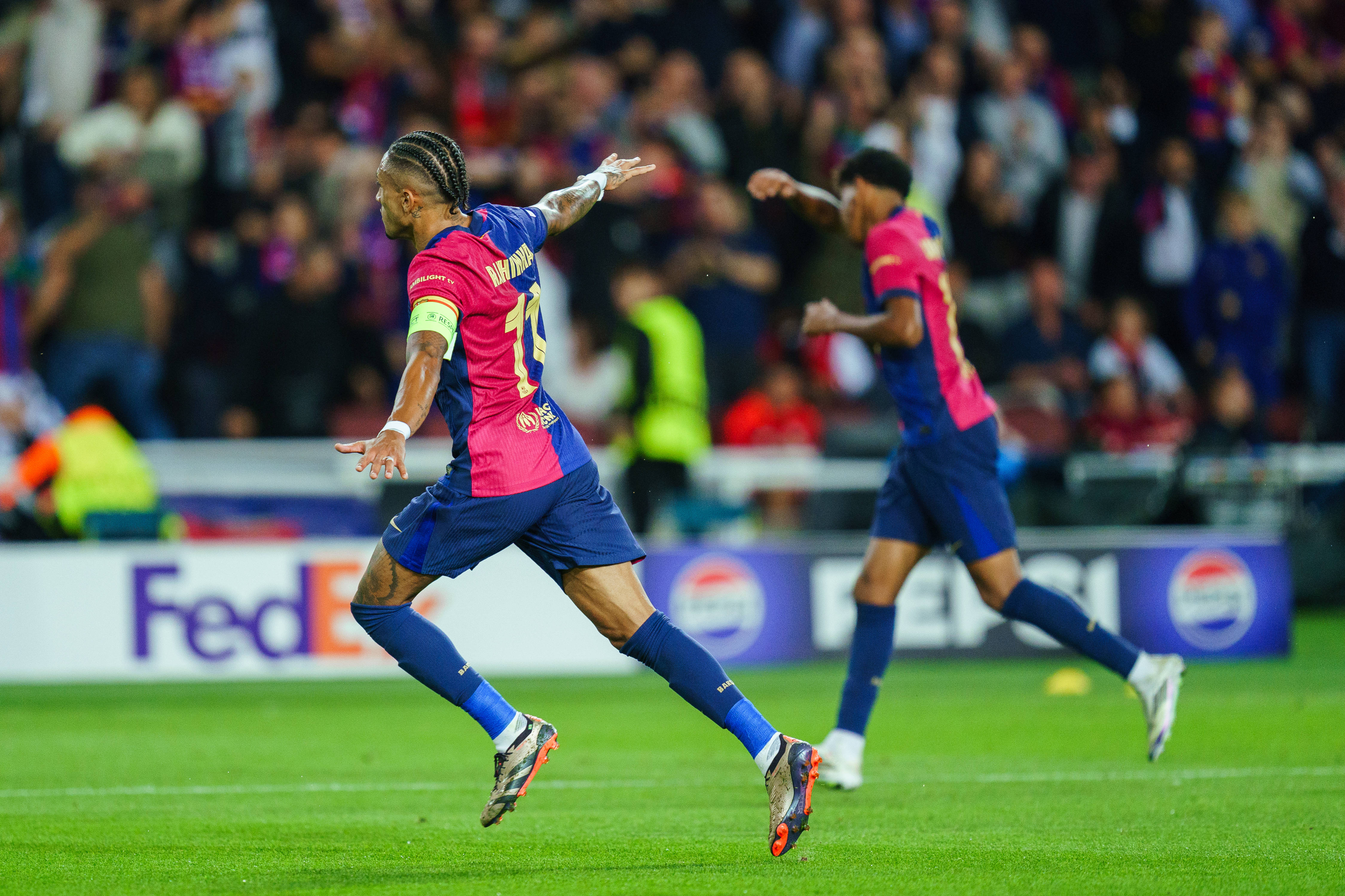 开云体育网页版-利物浦横扫拜仁，英超强势逼人