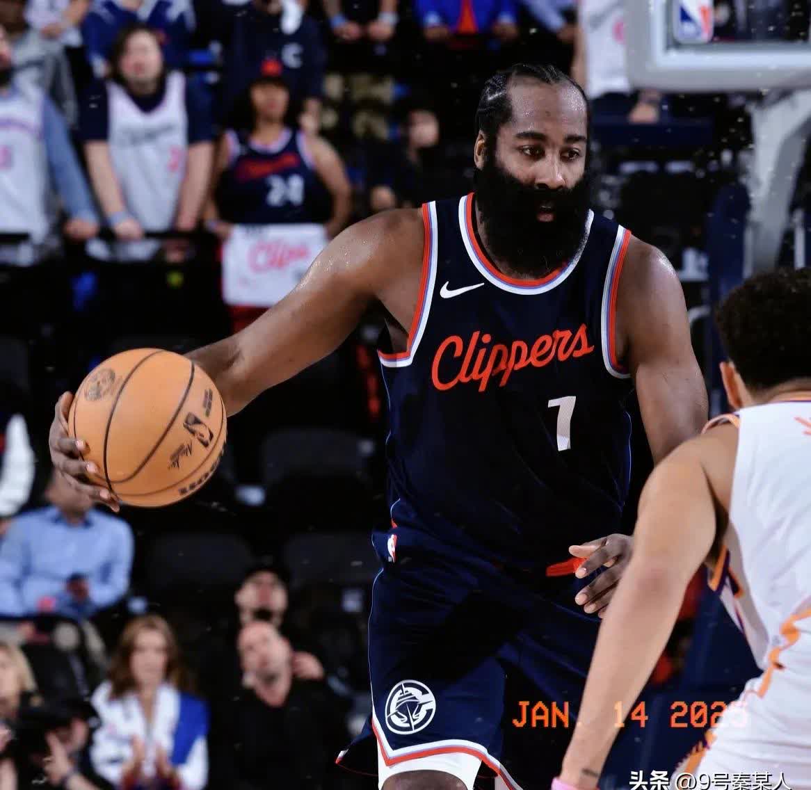 关于火箭痛失胜利，哈登三双表现被活塞逆转的信息