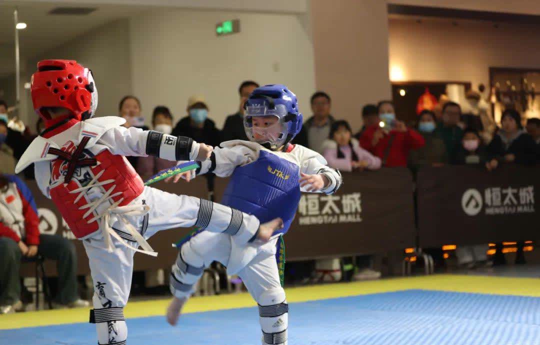 开云体育官网-中国跆拳道选手突破瓶颈，晋级八强的简单介绍