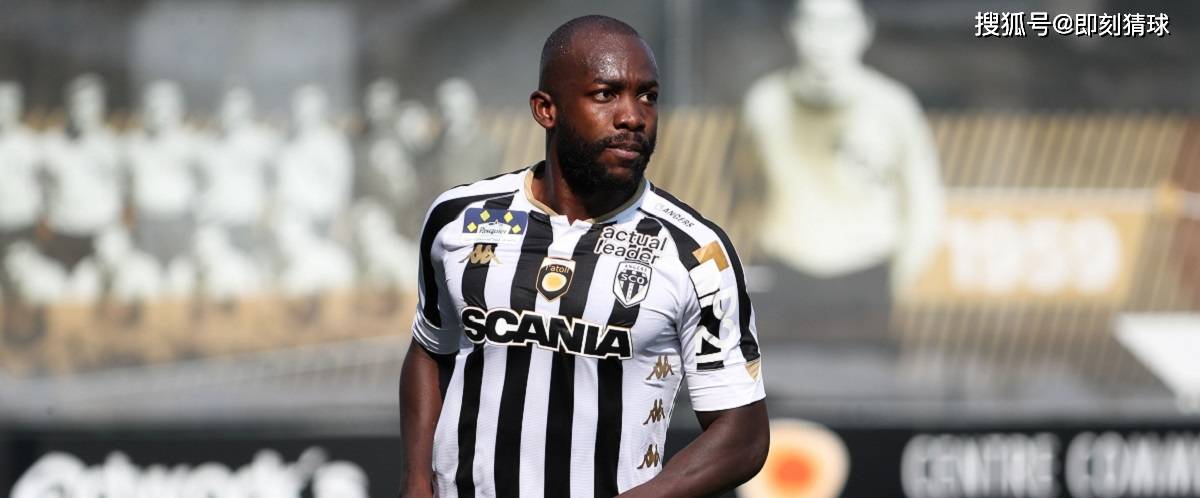 波尔多战胜斯特拉斯堡,取得胜利 波尔多战胜斯特拉斯堡,取得胜利