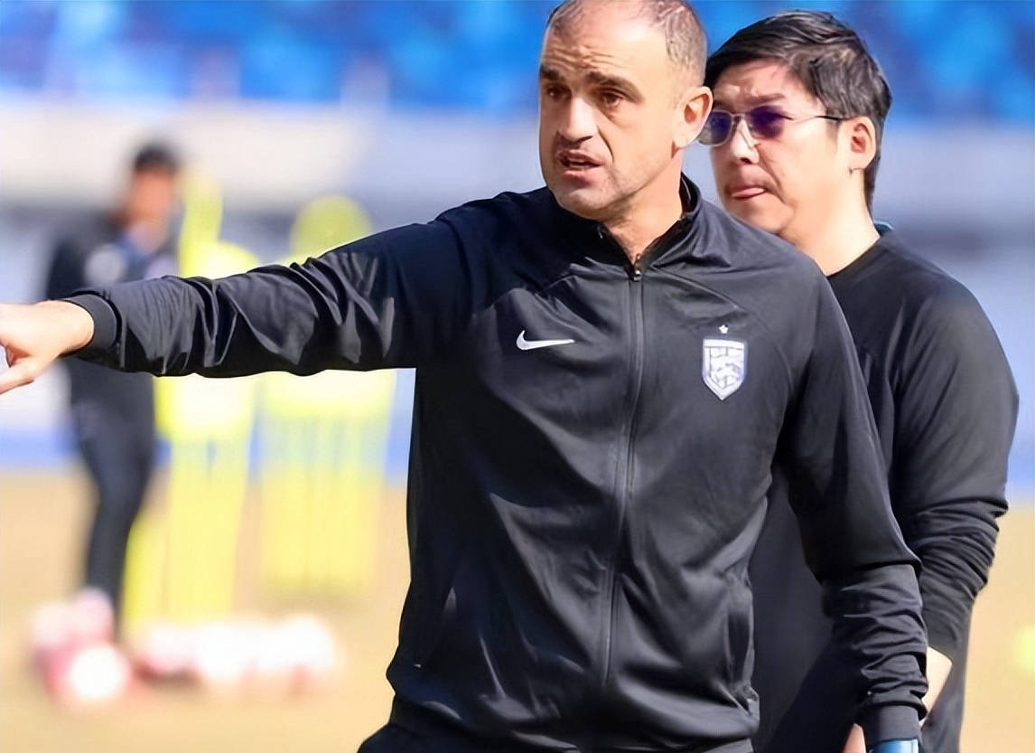 开云体育亚洲官网-双方交锋：团队配合默契，力争胜利