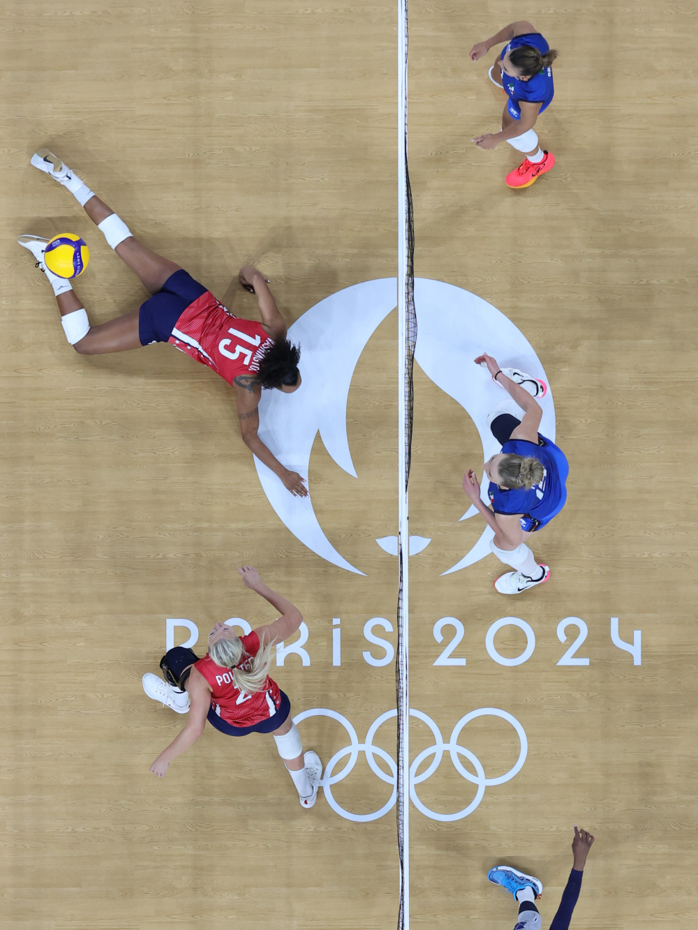 开云体育登录-意大利队在关键比赛中获得胜利