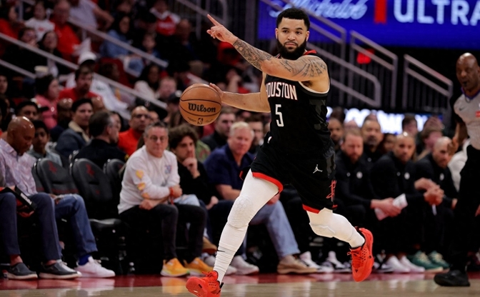 关于猛龙爆冷战胜篮网，范弗利特砍下分的信息