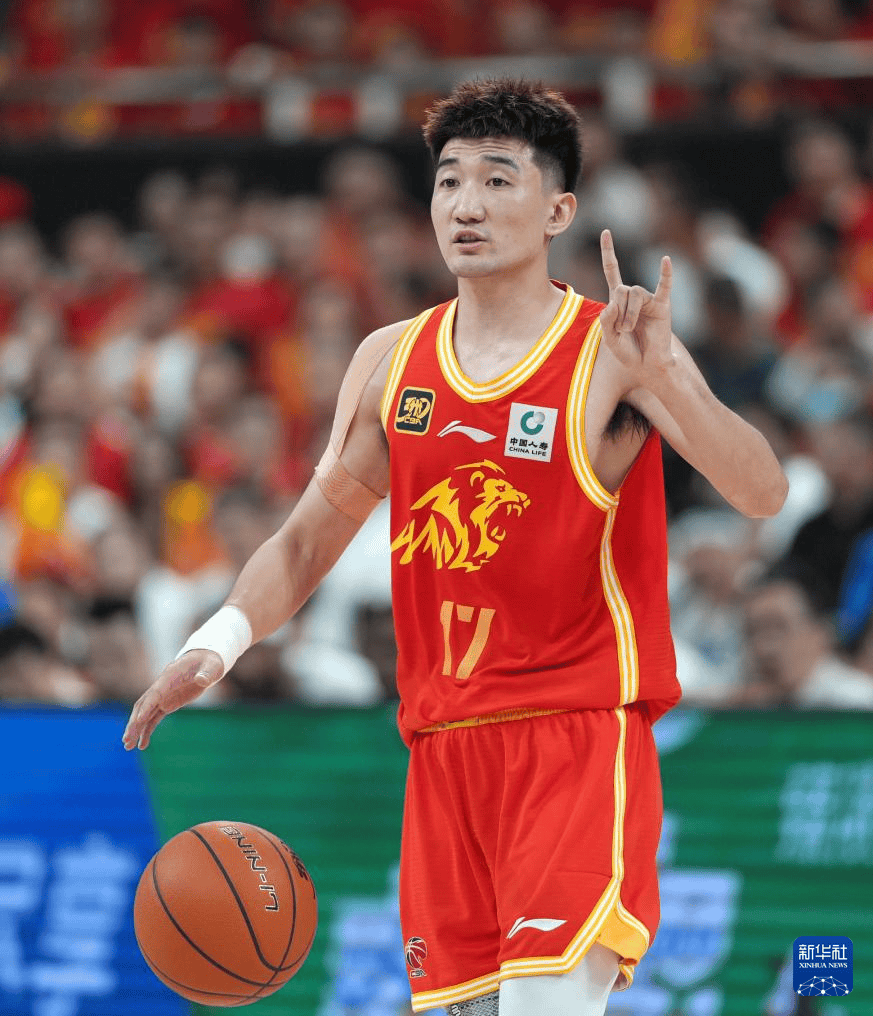 广东队胜北京首钢，取得胜利