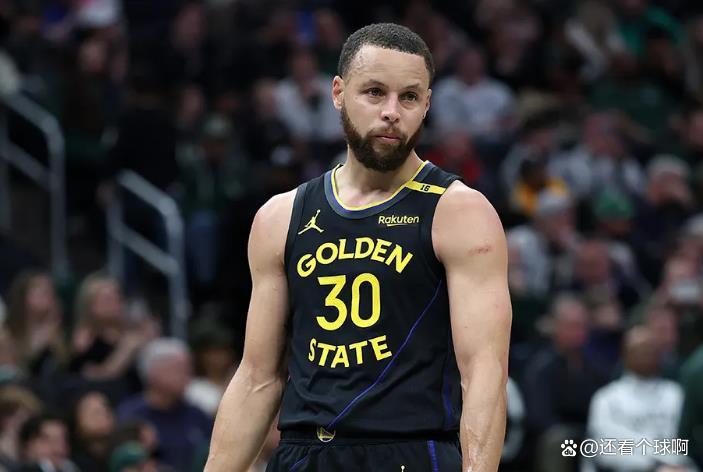 关于勇士再胜雄鹿，总比分-落后总决赛的信息